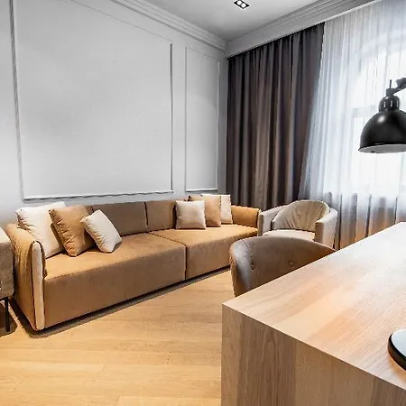 Riviera House Отель