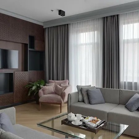Отель Riviera House 5*