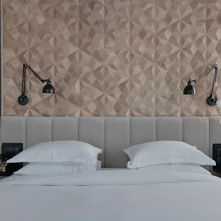 Riviera House 5*