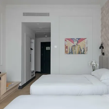 Riviera House Ξενοδοχείο 5*